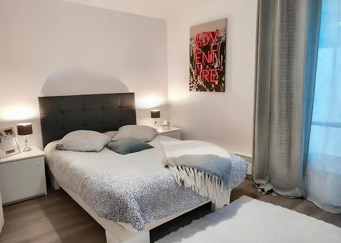 Kinkala, 2 Pièces à 20 Minutes De Paris *